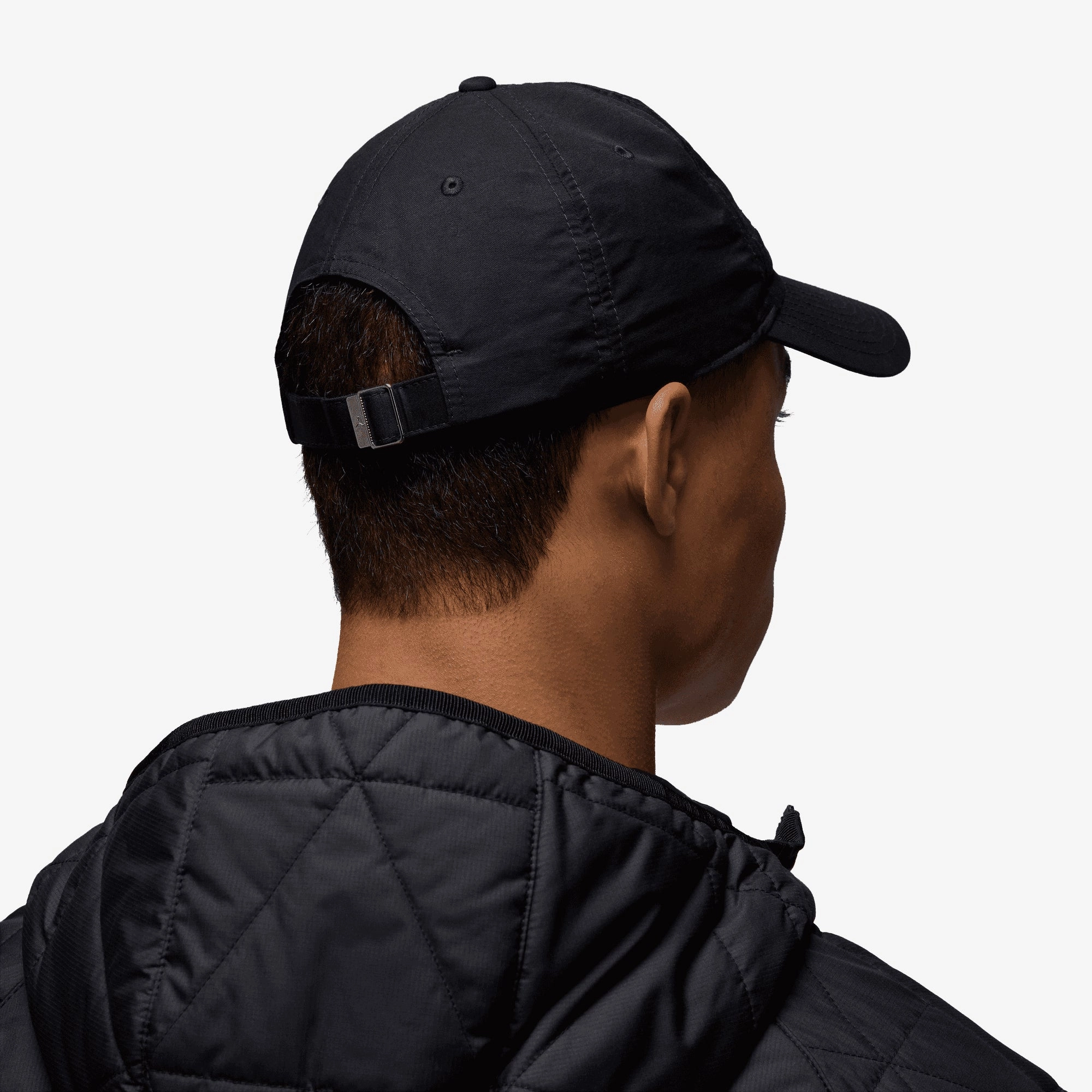 Jordan | CLUB UNSTRUCTURED HAT { BLACK/WHITE