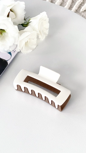 Lily Two Tone Rectangle Clip - White/Tan