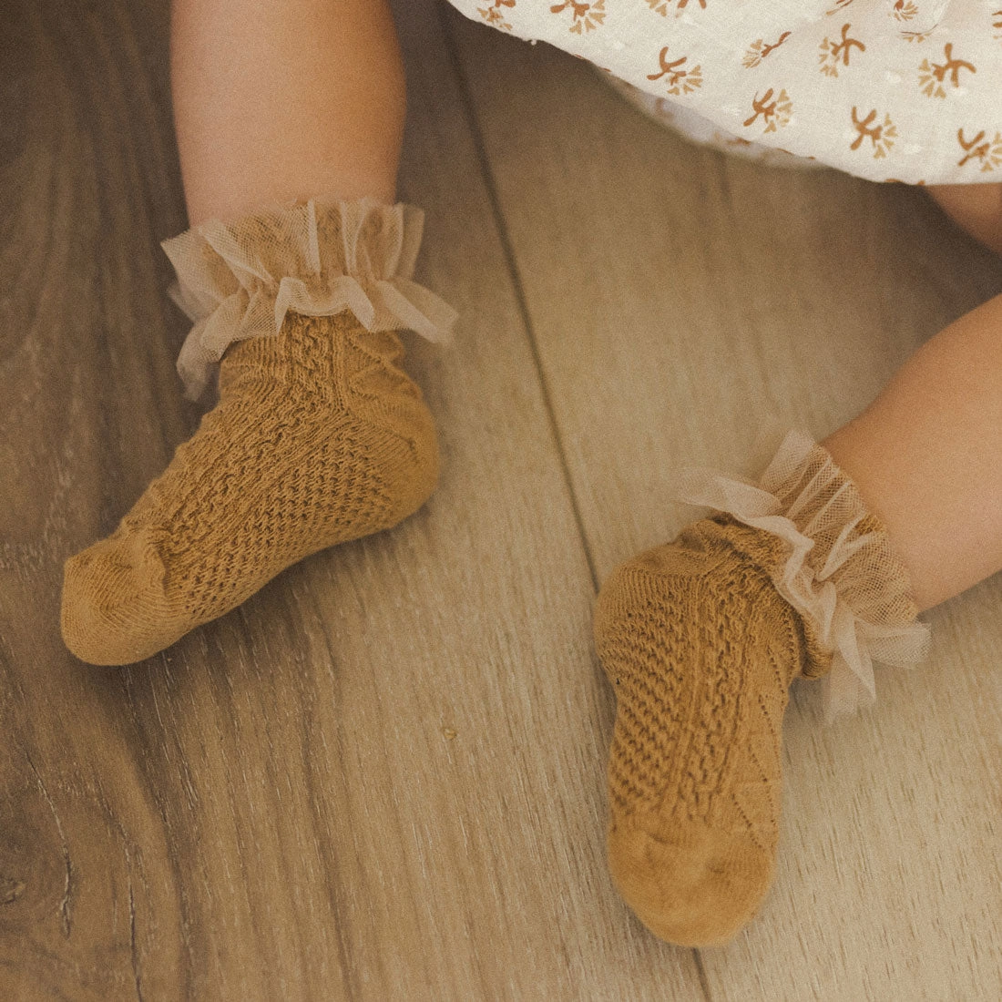 Ruffle Socks - Ivory / Golden - FINAL SALE