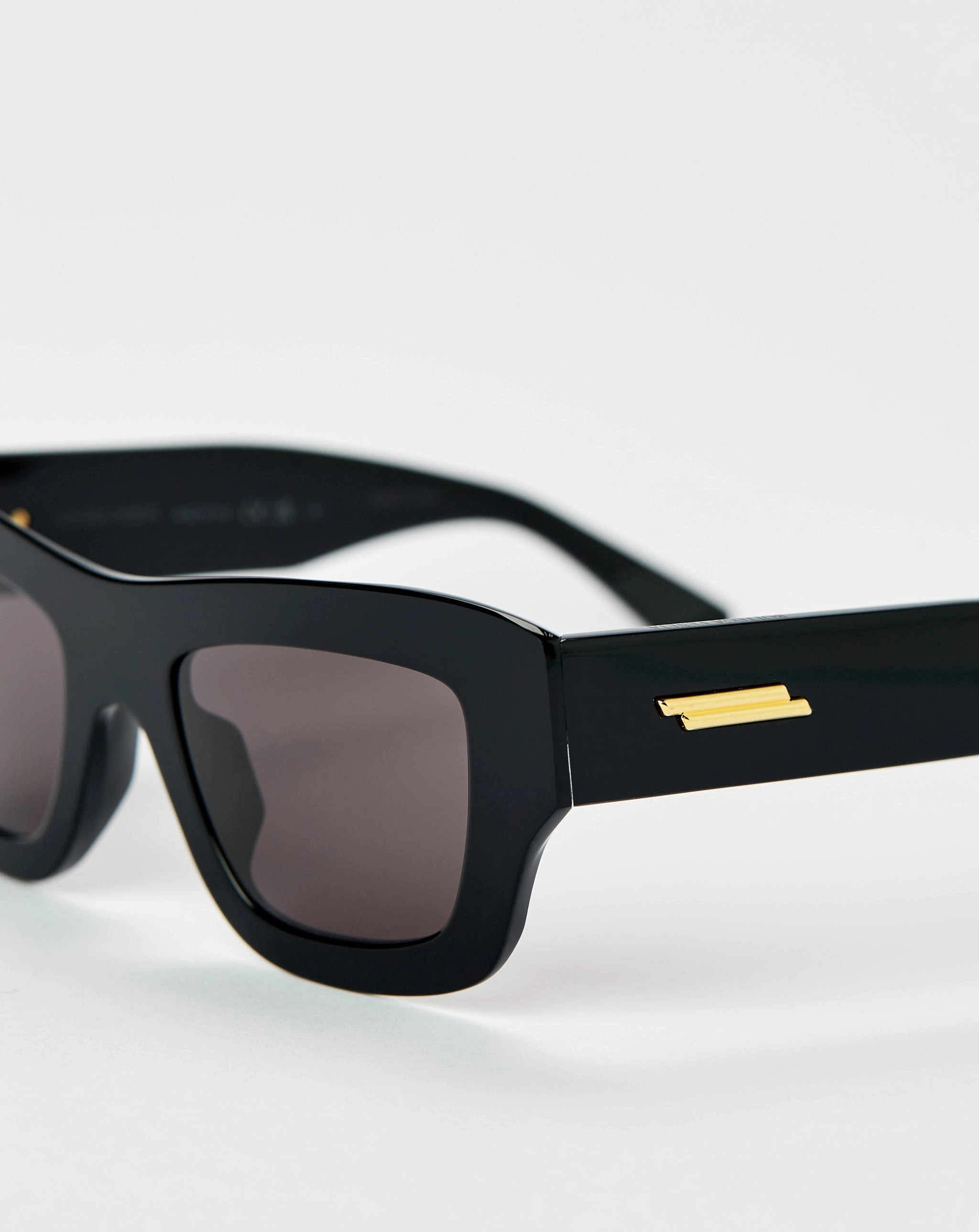 Ultrathin Squared Sunglasses