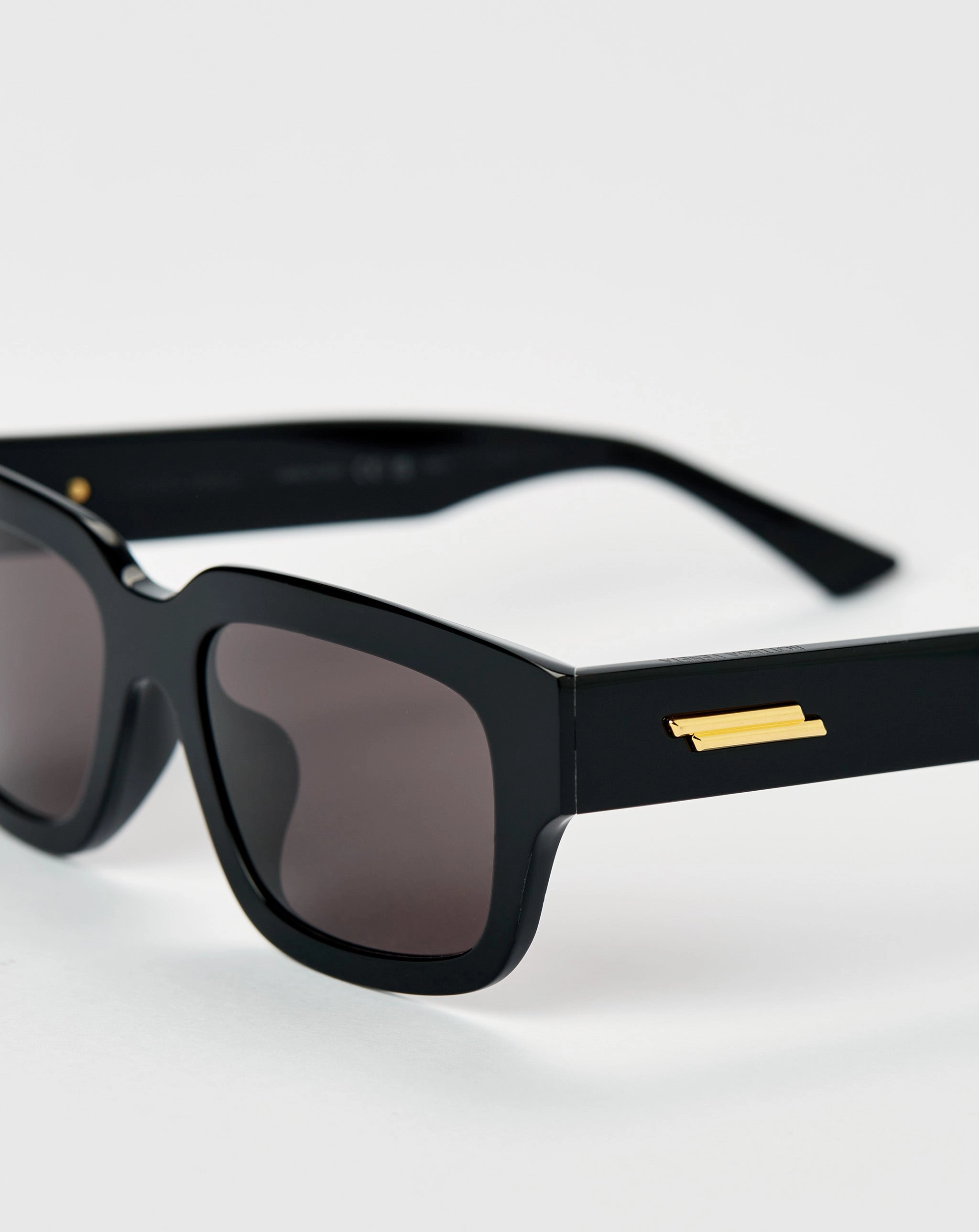 Ultrathin Squared Sunglasses