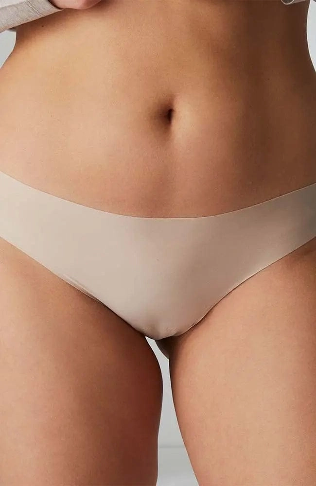 Uniq Seamless Thong