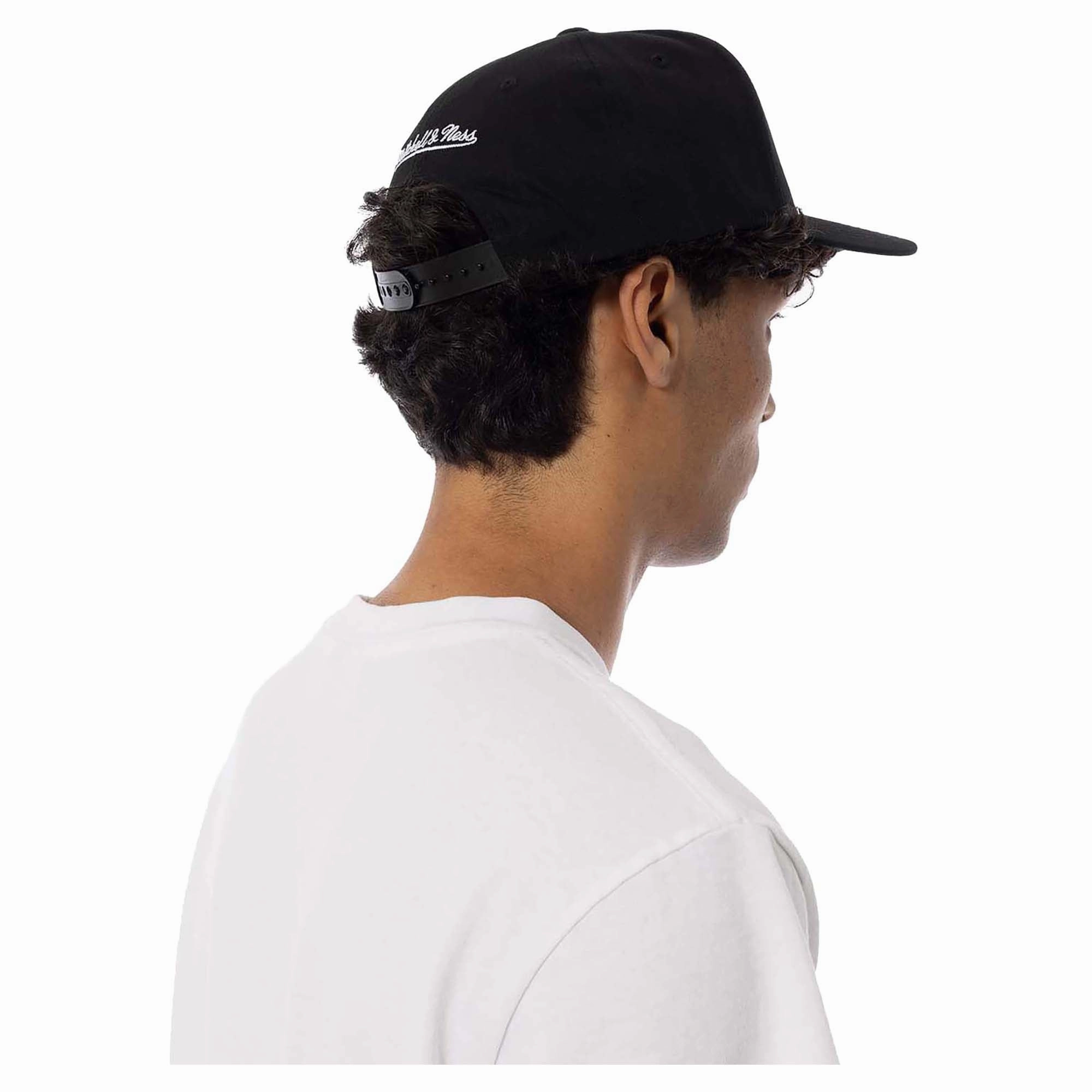 University Of North Carolina Team Colour Logo Snapback Cap
